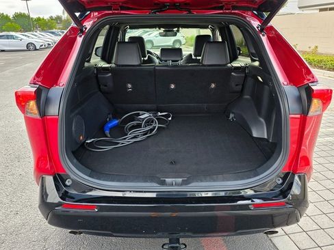 Used 2022 Toyota RAV4 XSE image 17