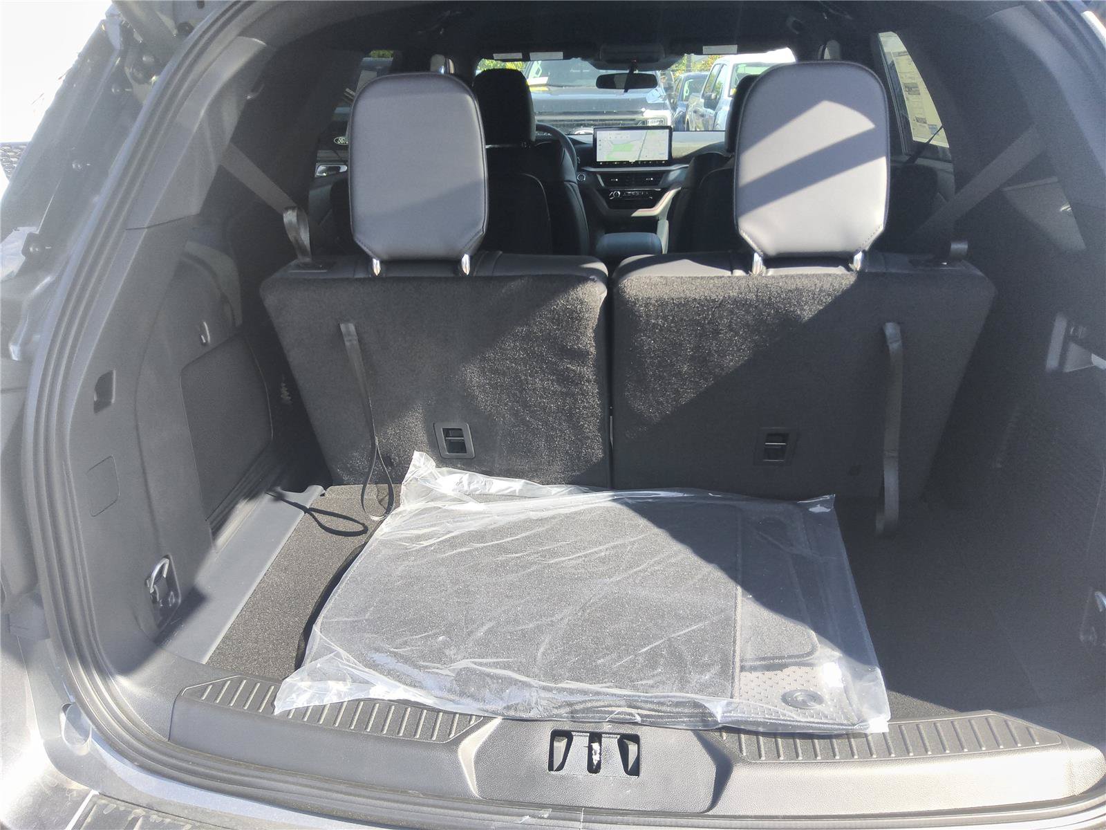 New 2027 Ford Explorer ST-Line RWD image 18