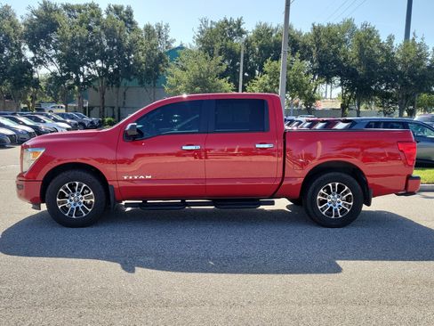 Used 2021 Nissan Titan SV w/ SV Convenience Package RWD image 8