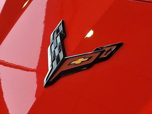 Certified 2024 Chevrolet Corvette Stingray Coupe w/ Z51 Performance Package image 38