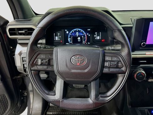 Used 2025 Toyota Tacoma SR5 RWD image 9