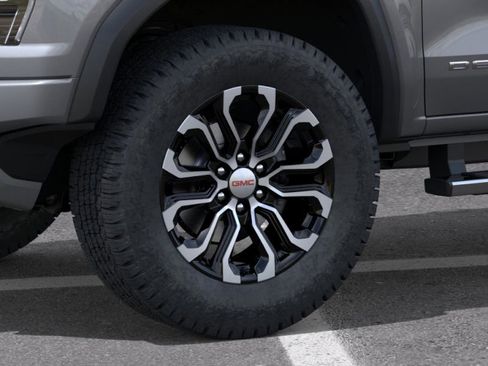 New 2026 GMC Canyon Denali image 9