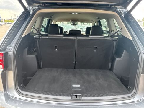 Certified 2025 Volkswagen Atlas SE image 19