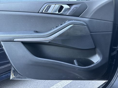 Used 2022 BMW X5 xDrive40i w/ Climate Comfort Package image 14