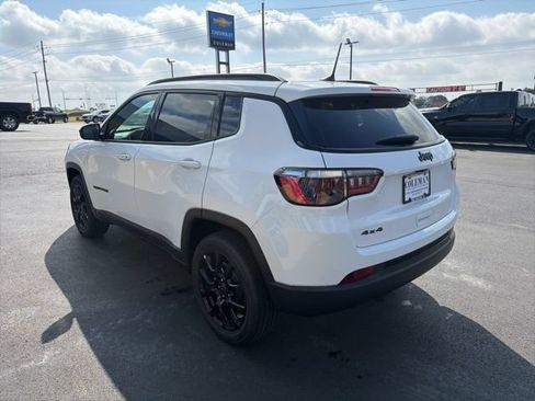 New 2026 Jeep Compass Latitude AWD/4WD image 15