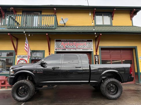 Used 2018 RAM 2500 Laramie w/ Sport Appearance Group image 7