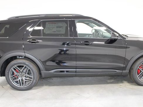 New 2026 Ford Explorer ST w/ Sun And Sound Package AWD/4WD image 10