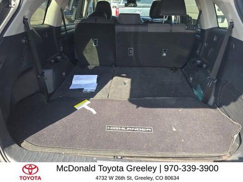 Used 2023 Toyota Highlander LE image 13