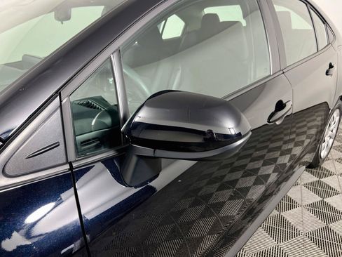 Used 2026 Toyota Corolla LE FWD image 12