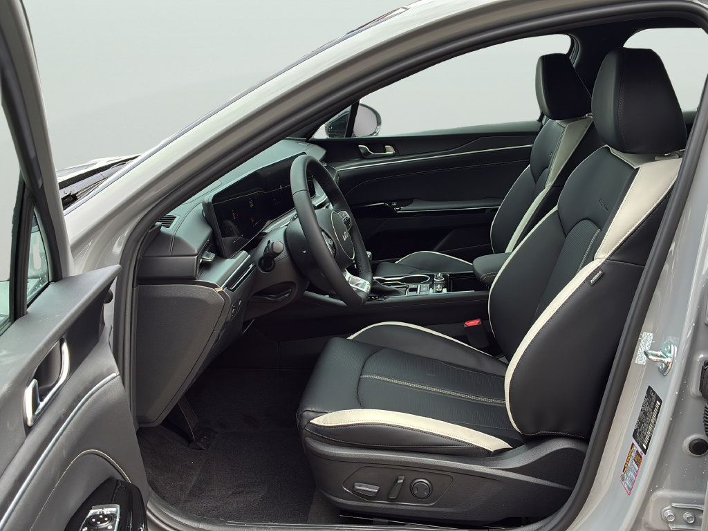 New 2026 Kia K5 GT-Line FWD image 10