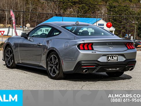 Used 2025 Ford Mustang Premium image 6