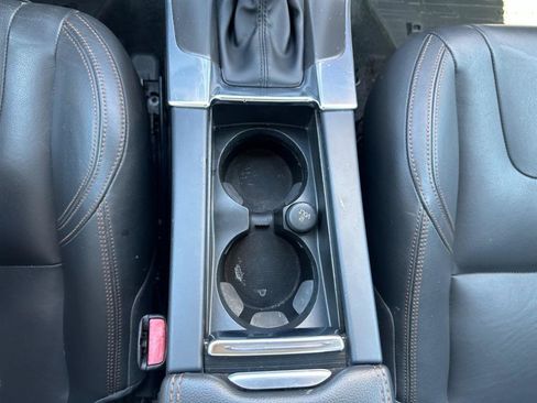 Used 2016 Volvo V60 T5 Cross Country image 13