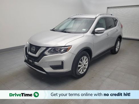 Used 2018 Nissan Rogue SV image 1