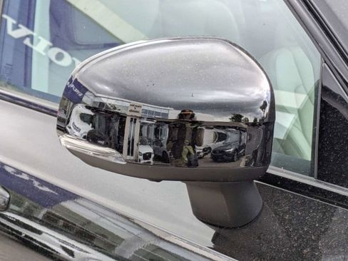 New 2026 Volvo XC90 B6 Ultra w/ Protection Package Premier AWD/4WD image 12