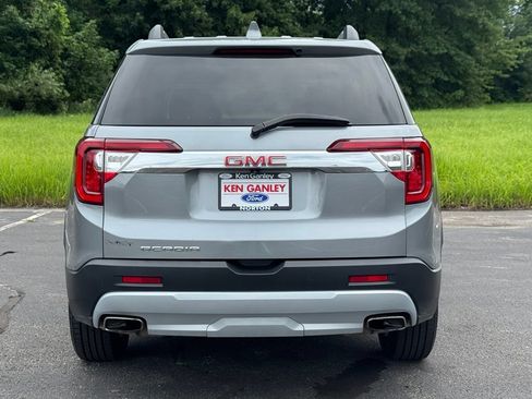 Used 2023 GMC Acadia SLE w/ Driver Convenience Package FWD image 7