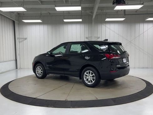 Used 2023 Chevrolet Equinox LS AWD/4WD image 6