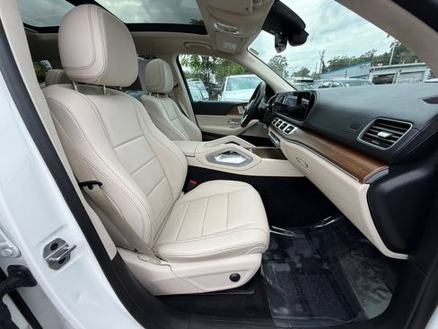Used 2022 Mercedes-Benz GLS 450 4MATIC image 28