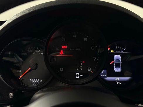 Used 2022 Porsche 718 Boxster RWD image 27