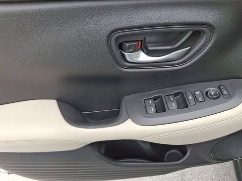Certified 2023 Honda HR-V LX image 14