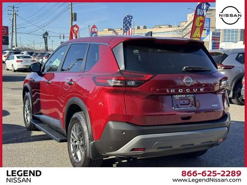 Used 2023 Nissan Rogue S image 6