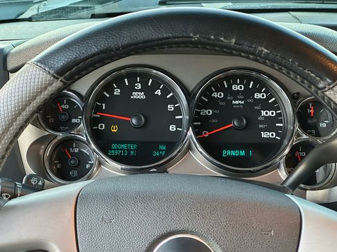 Used 2009 Chevrolet Silverado 2500 LT w/ Suspension Package, Off-Road image 28