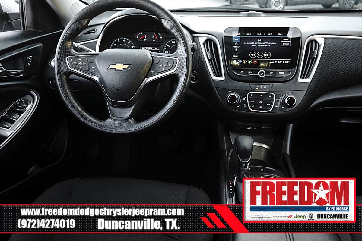 Used 2025 Chevrolet Malibu LT FWD image 18