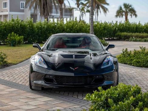 Used 2017 Chevrolet Corvette Z06 image 2