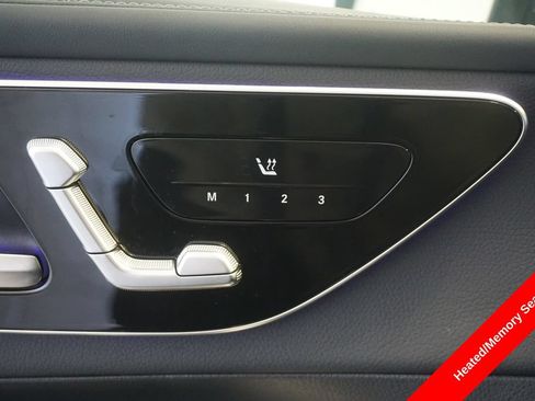 Used 2024 Mercedes-Benz GLC 300 4MATIC image 6