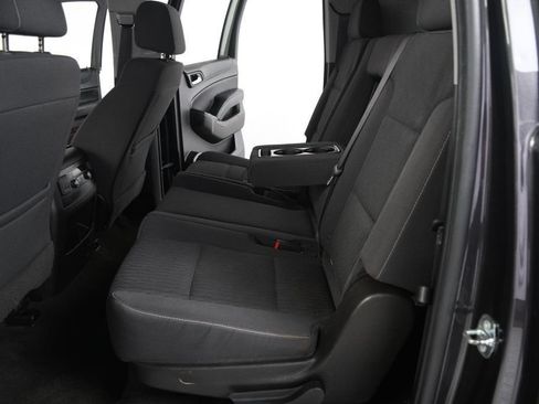 Used 2017 Chevrolet Suburban LS RWD image 35