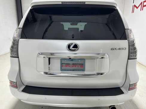 Used 2023 Lexus GX 460 Premium w/ Premium Package AWD/4WD image 6