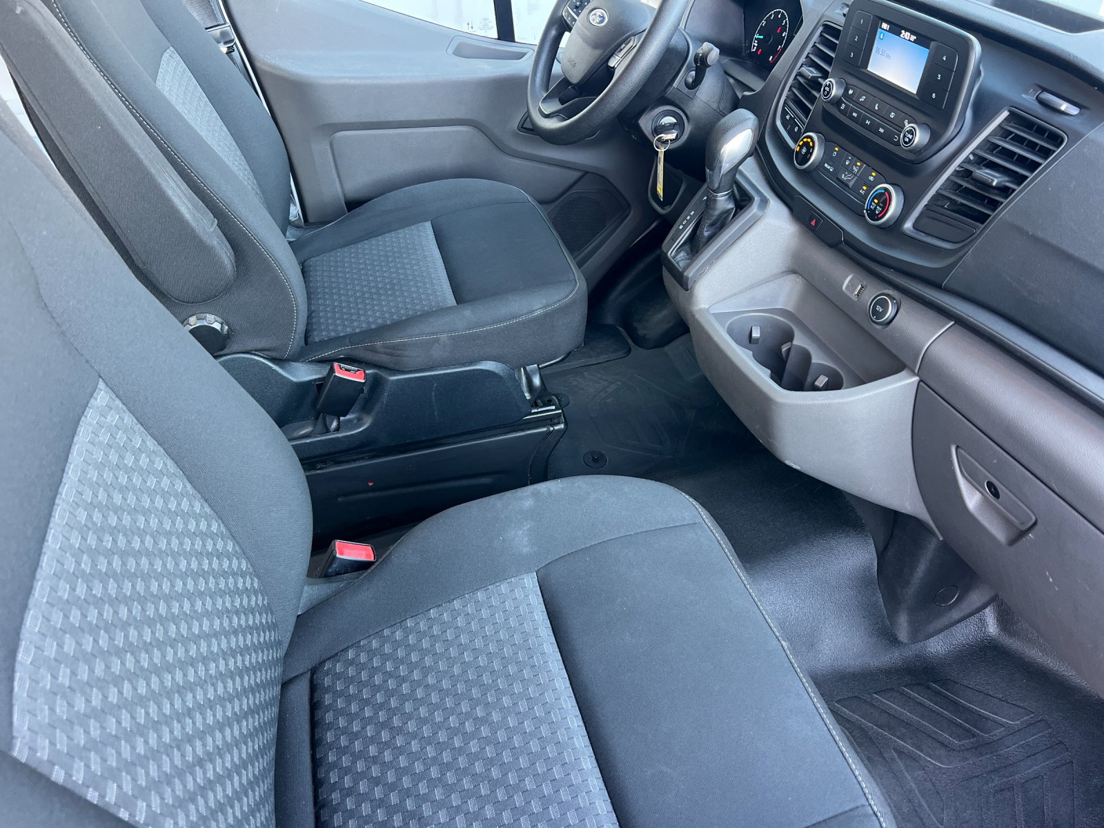 Used 2022 Ford Transit 250 Low Roof w/ Exterior Upgrade Package RWD image 17