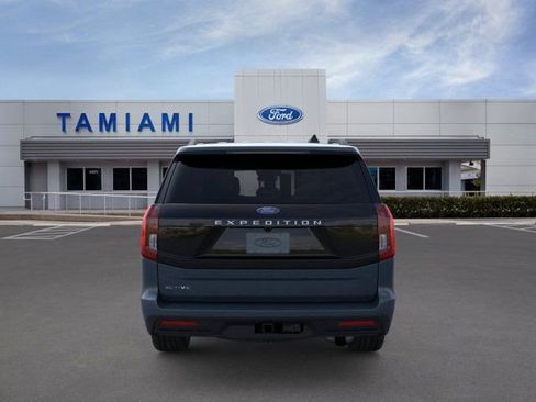 New 2026 Ford Expedition Active RWD image 5