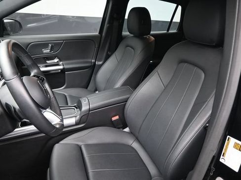 New 2025 Mercedes-Benz GLA 250 4MATIC image 33