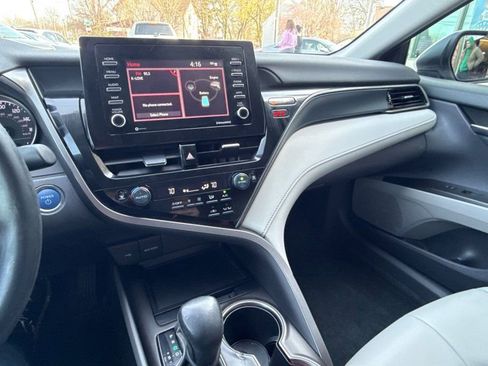 Used 2021 Toyota Camry SE image 24