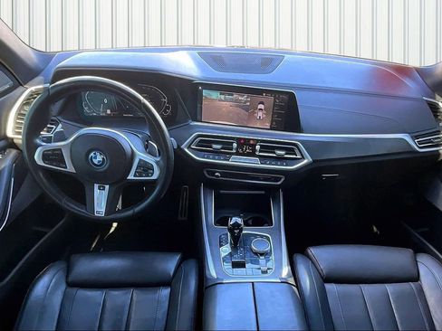 Used 2022 BMW X5 xDrive45e w/ M Sport Package image 6