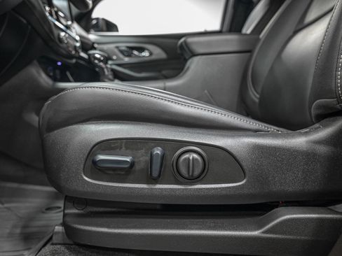 Used 2023 Chevrolet Traverse LT w/ LPO, Floor Liner Package image 14