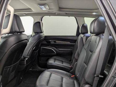 Used 2022 Kia Telluride SX w/ Nightfall Edition Package AWD/4WD image 17