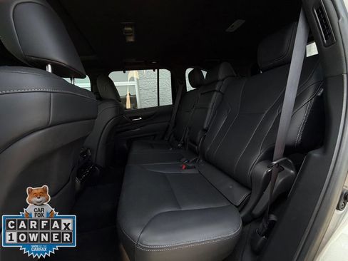 Used 2024 Lexus LX 600 4WD w/ Luxury Package image 24