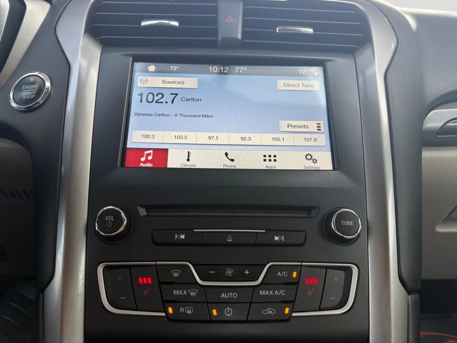 Used 2017 Ford Fusion Energi SE FWD image 23