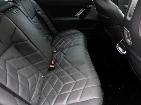 Certified 2023 BMW 740i image 36