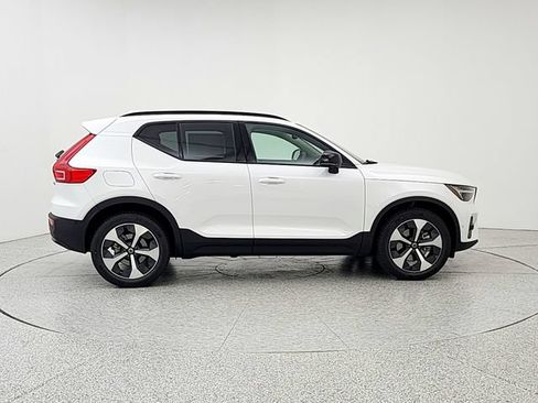 New 2026 Volvo XC40 B5 Plus w/ Protection Package Premier AWD/4WD image 4