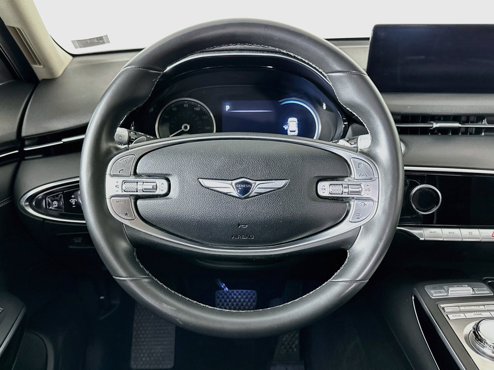 Used 2025 Genesis GV70 2.5T AWD/4WD image 18