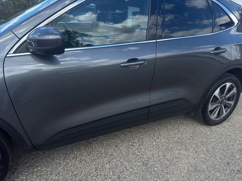 Used 2025 Ford Escape Platinum AWD/4WD image 5