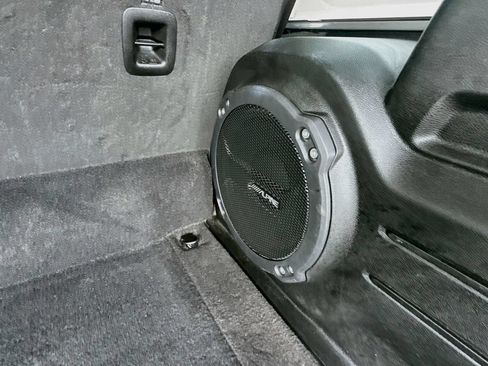 Used 2023 Jeep Wrangler Unlimited Sahara w/ Cold Weather Group AWD/4WD image 31