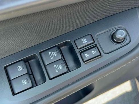 Used 2019 Subaru Outback 2.5i Premium AWD/4WD image 23