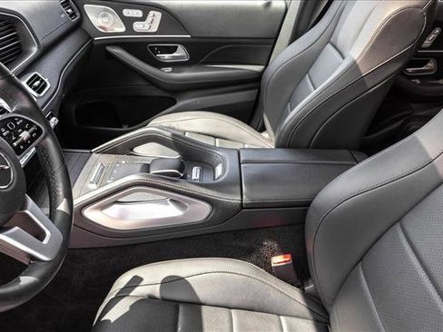 Certified 2022 Mercedes-Benz GLS 450 4MATIC image 11
