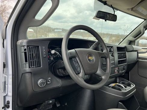 New 2026 Chevrolet Express 2500 w/ Driver Convenience Package image 10