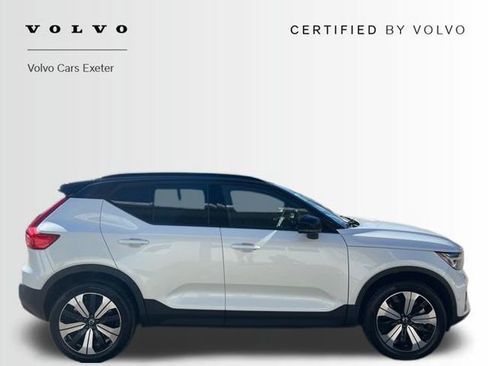 Used 2023 Volvo XC40 Recharge Plus w/ Protection Package Premier image 11