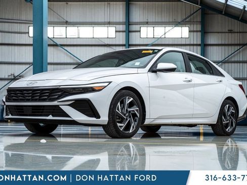 Used 2024 Hyundai Elantra SEL w/ Convenience Package FWD image 1