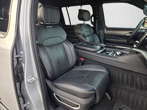 Used 2023 Jeep Grand Wagoneer Series II w/ Quick Order Packagew 28T image 24